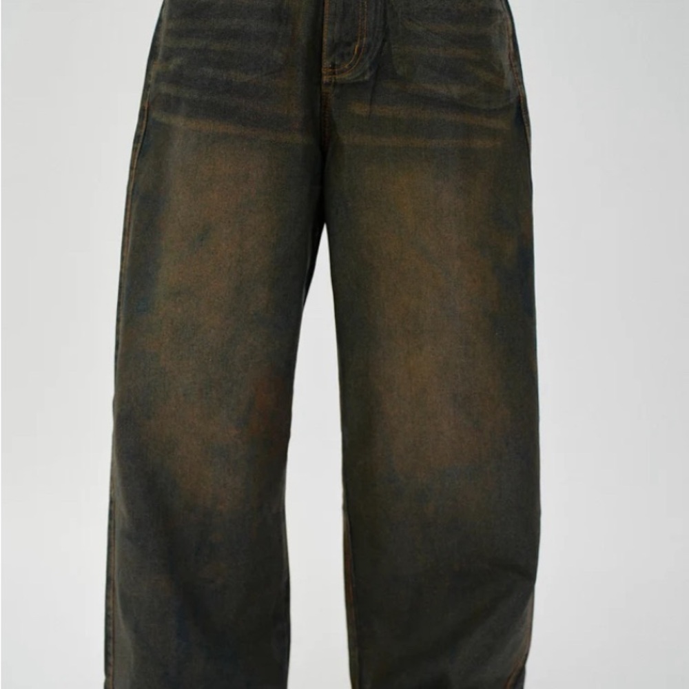 Relaxed Black Jeans with Vintage Look